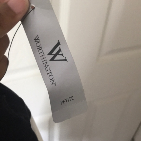 Black and White Striped Skirt - Picture 4 of 4